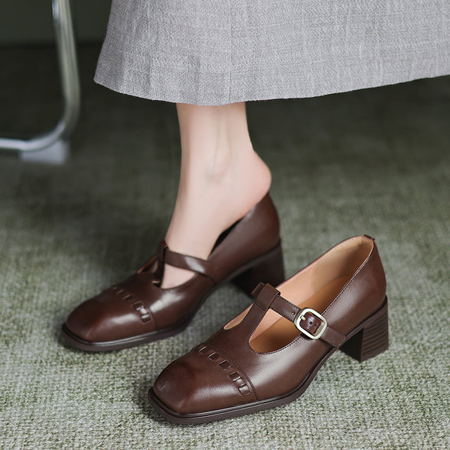 Slip-Into Serpatura: Effortless Elegance