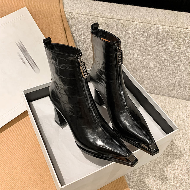 Lustrévo Elite Tall Footwear