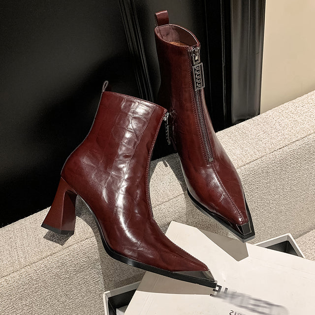 Lustrévo Elite Tall Footwear