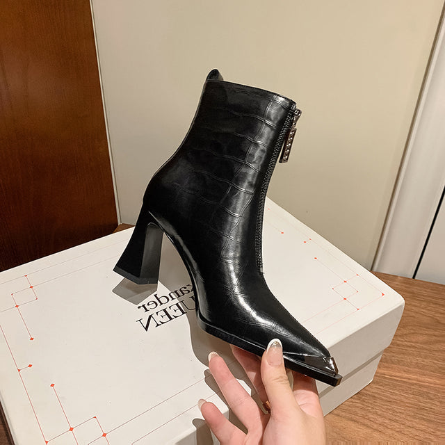 Lustrévo Elite Tall Footwear