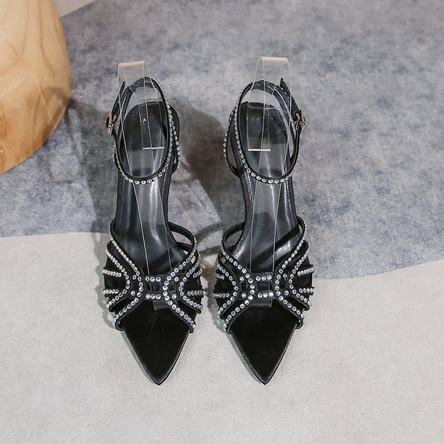 Diamoré Signature Buckle Heels