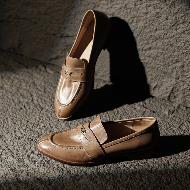 Opulessa Elegant Desk Footwear