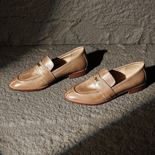 Opulessa Elegant Desk Footwear