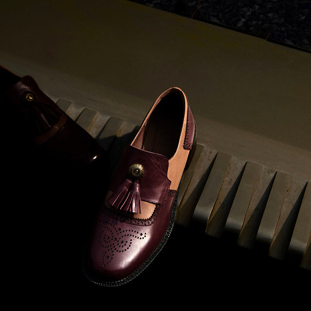 Celestova Opulessa Elegant Desk Footwear