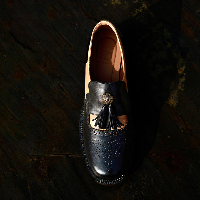 Celestova Opulessa Elegant Desk Footwear