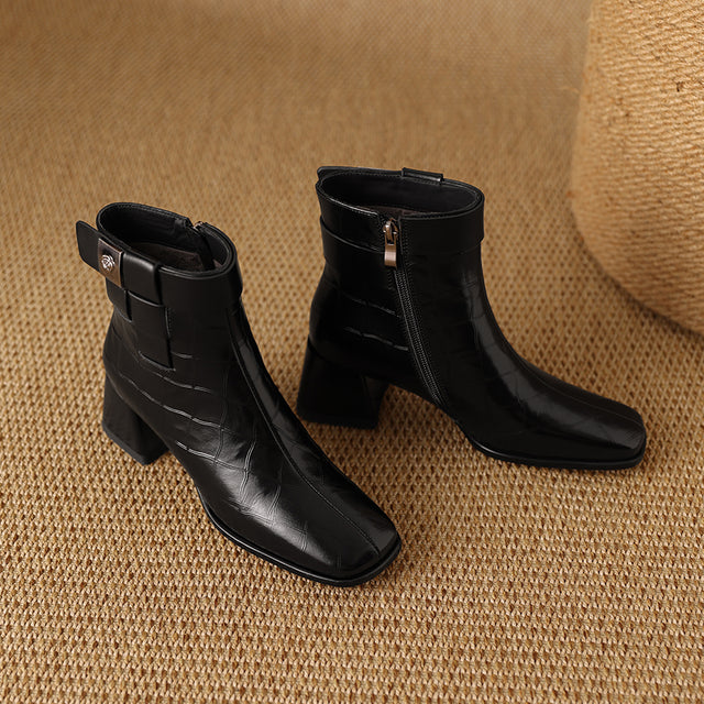 Serpatura Ankle Boots Extravaganza