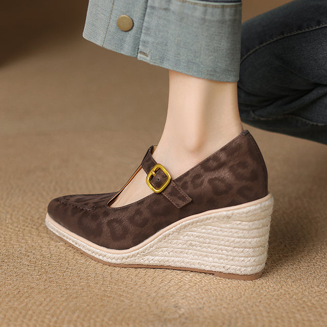 Aurastyle Veltique Slip-On Wedges