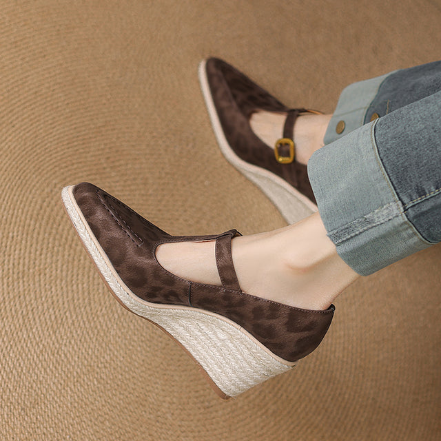 Aurastyle Veltique Slip-On Wedges