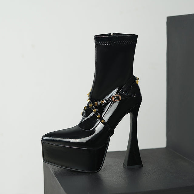 Veltique Zippered Ankle Kicks