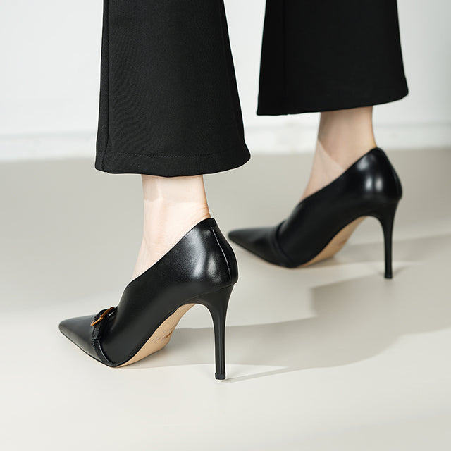 Veltique Business Pumps
