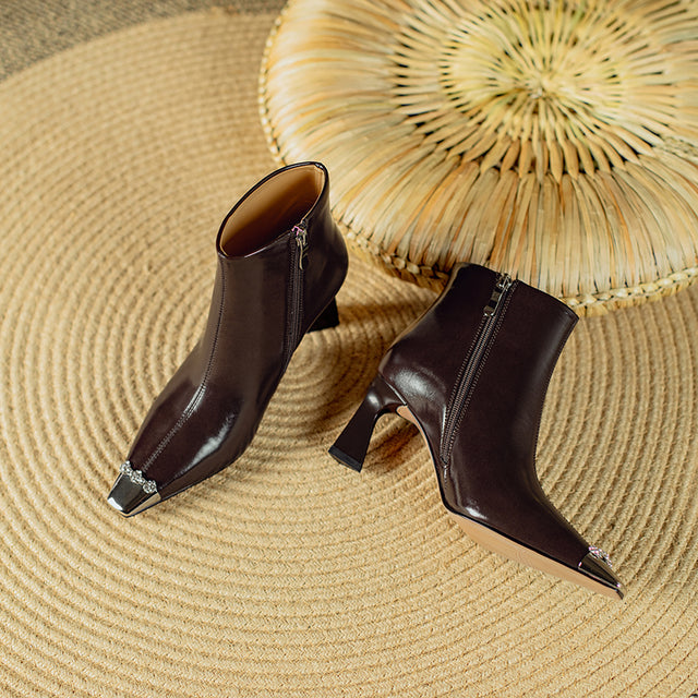 Elanteur Monarch Ankle Footwear