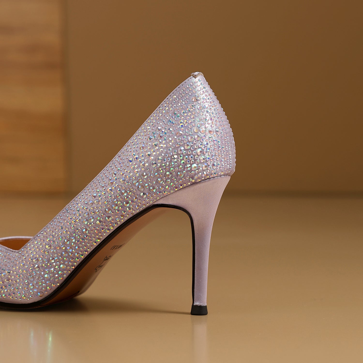 Eldorian Chic Exotic Pointed Toe Pumps