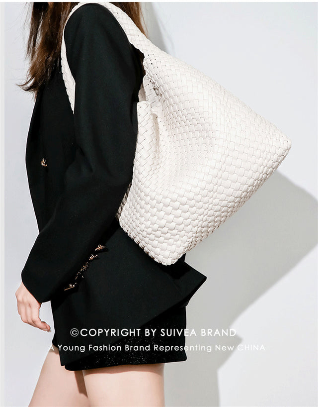 Veltique Tote Extravagance