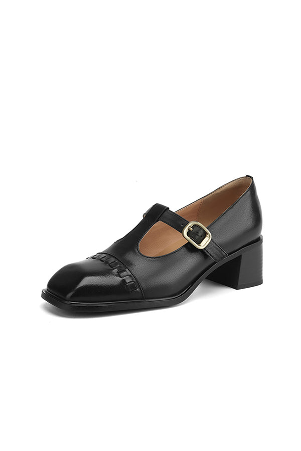 Slip-Into Serpatura: Effortless Elegance