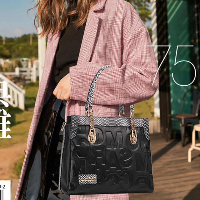 Zephyrique Business Tote