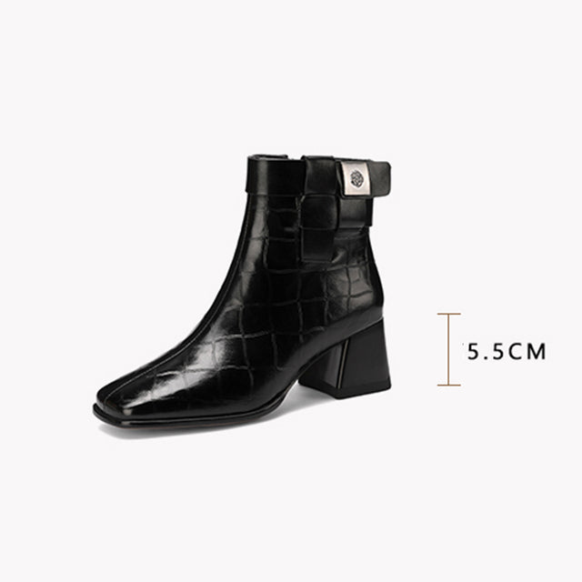 Serpatura Ankle Boots Extravaganza