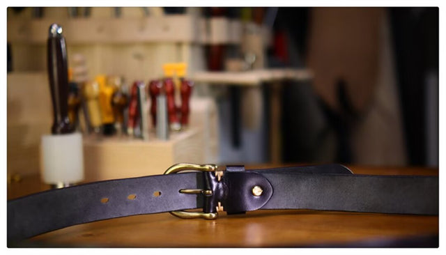Veltique Sophisticated Waistline Charm