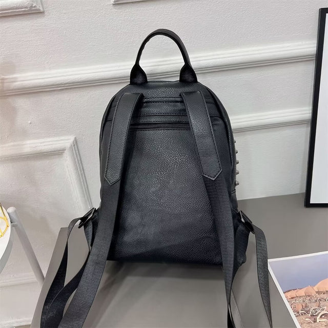 Velvoura Elegance Daypack