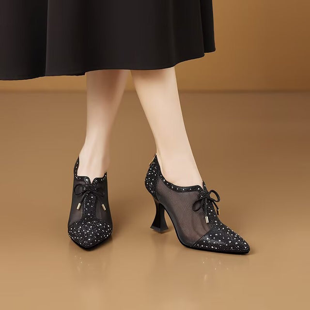 Soaring Flux Ridges Embrace Empowered Footsteps