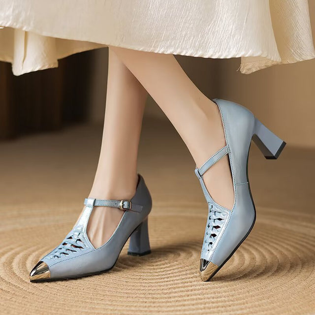 Braviora Shine Heels