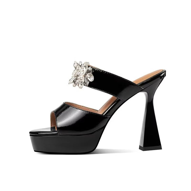 Elevatus Stepway for Bold Dreamlike Silhouette