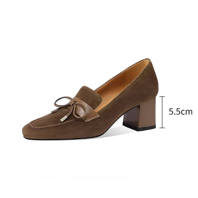 Sleek wave-sculpted dreamstep illusions