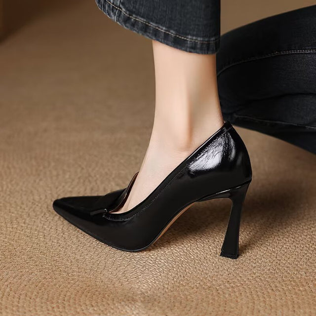 Draminera Secret Heels