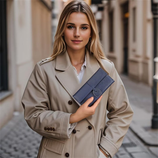 Veltique Zipper Wristlet Elegance