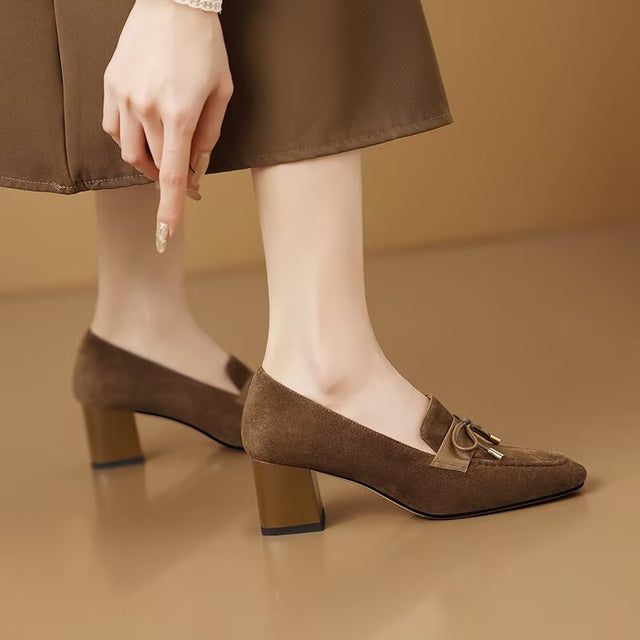 Sleek wave-sculpted dreamstep illusions