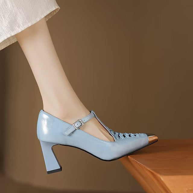 Braviora Shine Heels