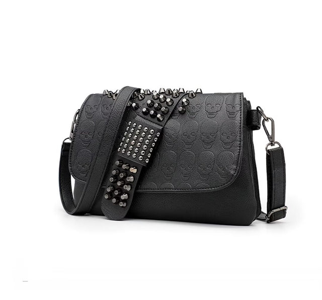 Lustrévo Crossbody Elegance