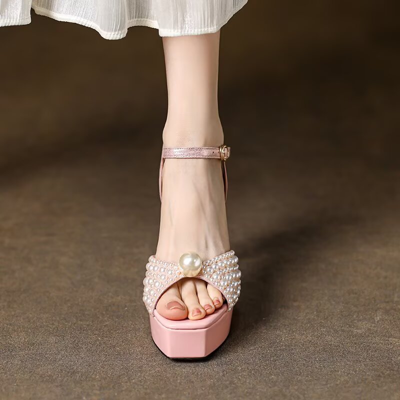 Aravelle Chic Heels