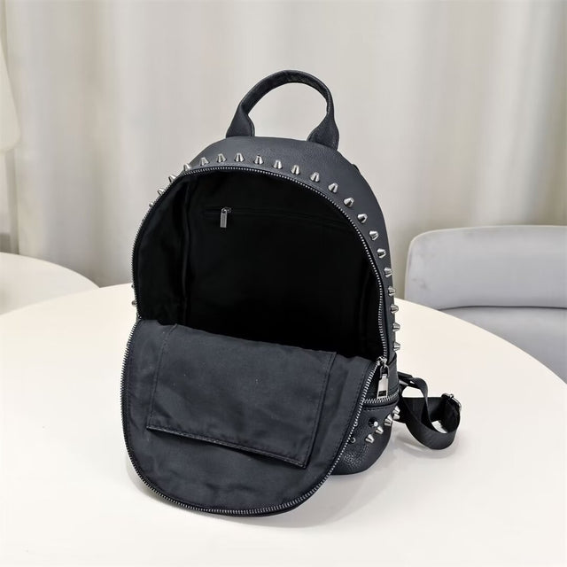 Velvoura Elegance Daypack