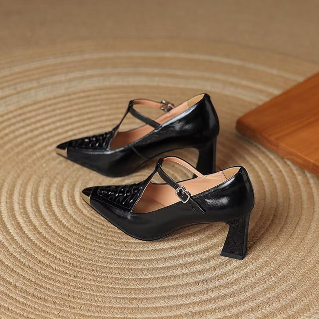 Braviora Shine Heels