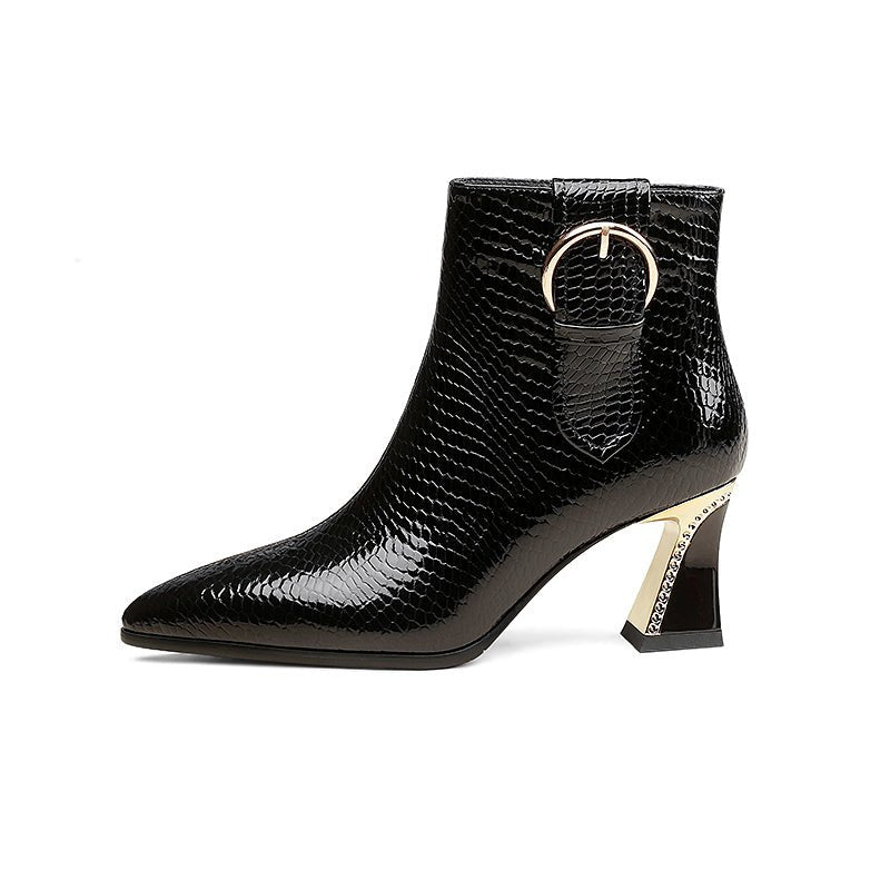 #Color_Black Leather