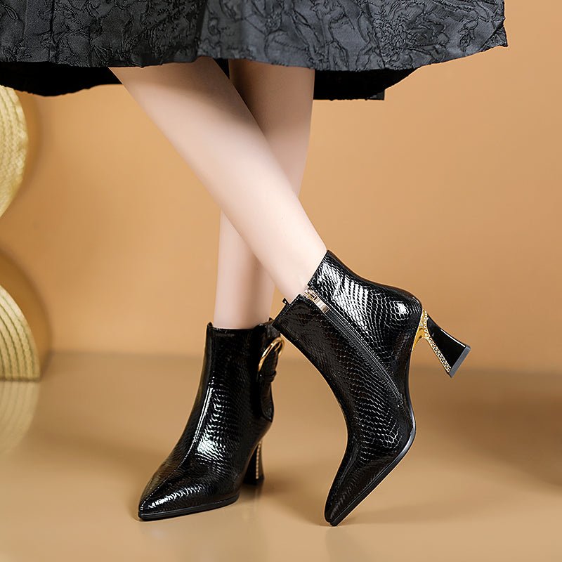 #Color_Black Leather