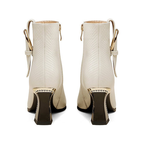 #Color_White Leather