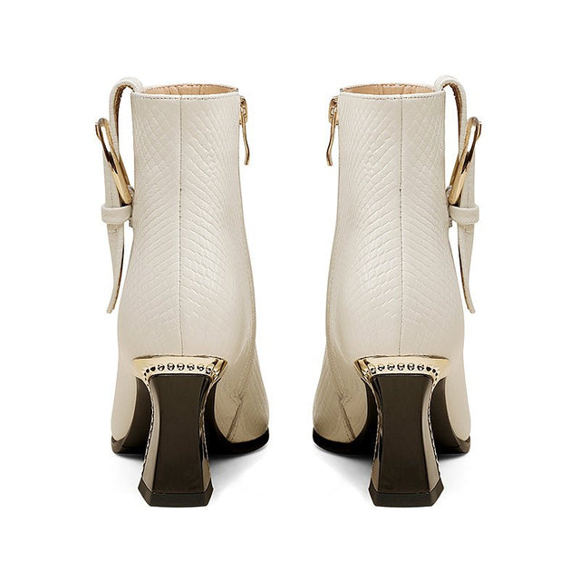 #Color_White Leather