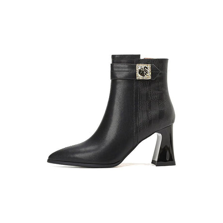 #Color_Black Leather