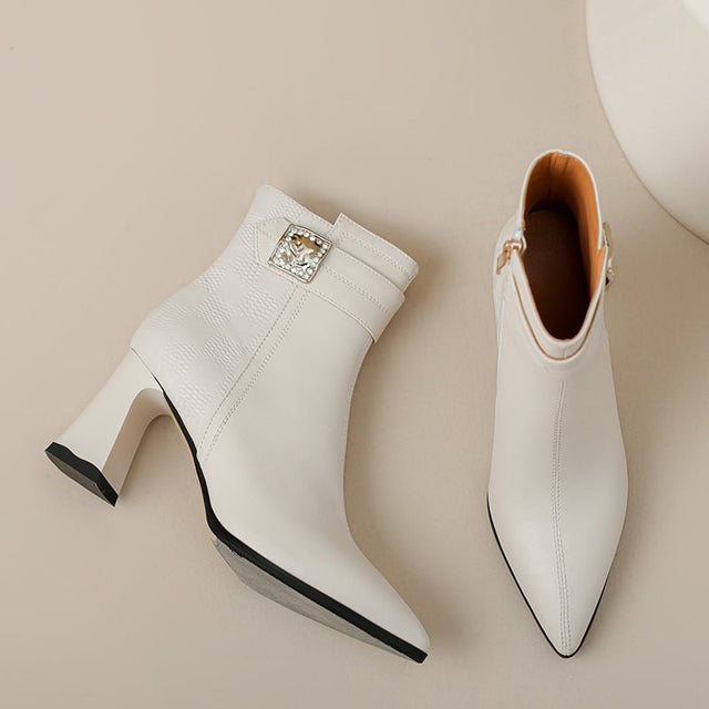 #Color_Beige Leather