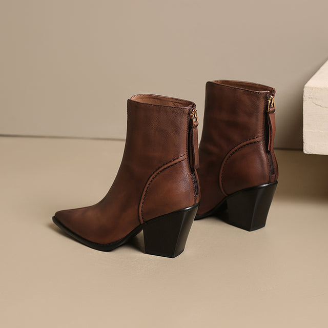 LeathElegance Pointed-Toe Winter Boots with Zip Closure