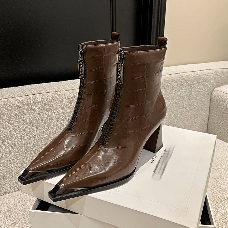 Lustrévo Elite Tall Footwear