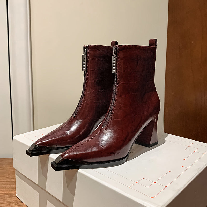 Lustrévo Elite Tall Footwear