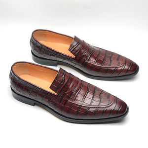 AlliLux Carved Round Toe Slip On Loafers