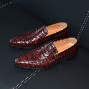 AlliLux Carved Round Toe Slip On Loafers