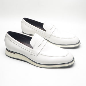 Chic CrocLeather Round Toe Slip-On Dress Shoes