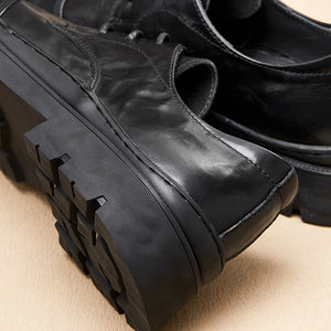 Lavish Leather Lace-Up: Elegant Round Toe Dress Shoes