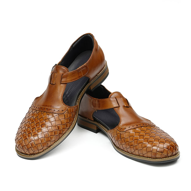 Eldorian Chic Buckle Leather Sandals