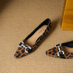 Chic Cowhide Pointed Toe Casual Shoes