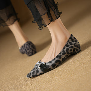 Chic Cowhide Pointed Toe Casual Shoes